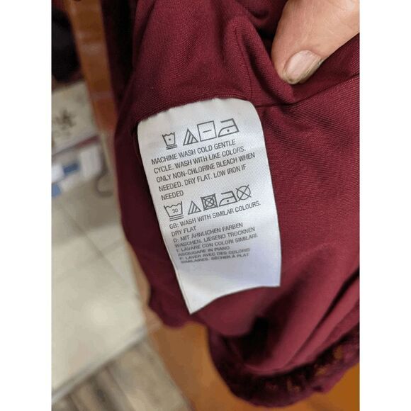 NEW DENNIS BASSO FULLY LINED BURGUNDY LACK DRESS - 16 - Picture 5 of 5